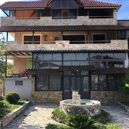 Villa Hoxholli